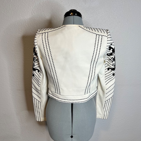 BGBG Bolero Embroidered Jacket Size XS - Picture 5 of 7